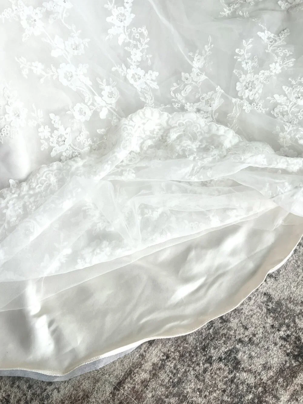 Casablanca Bridal 1955 "Dazzling Destiny" | Fit & Flare Wedding Gown | Size 8 - Picture 14 of 16